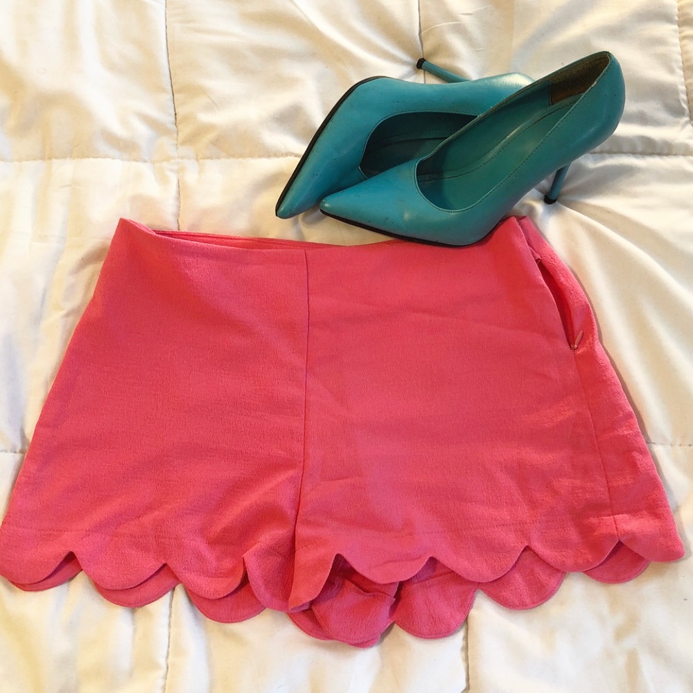 Pink tulip shorts!
